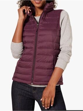 Amazon Essentials Plum Quilted Puffer Vest